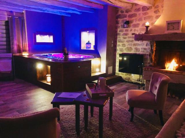 Domaine De Vandenesse Et Spa エクステリア 写真