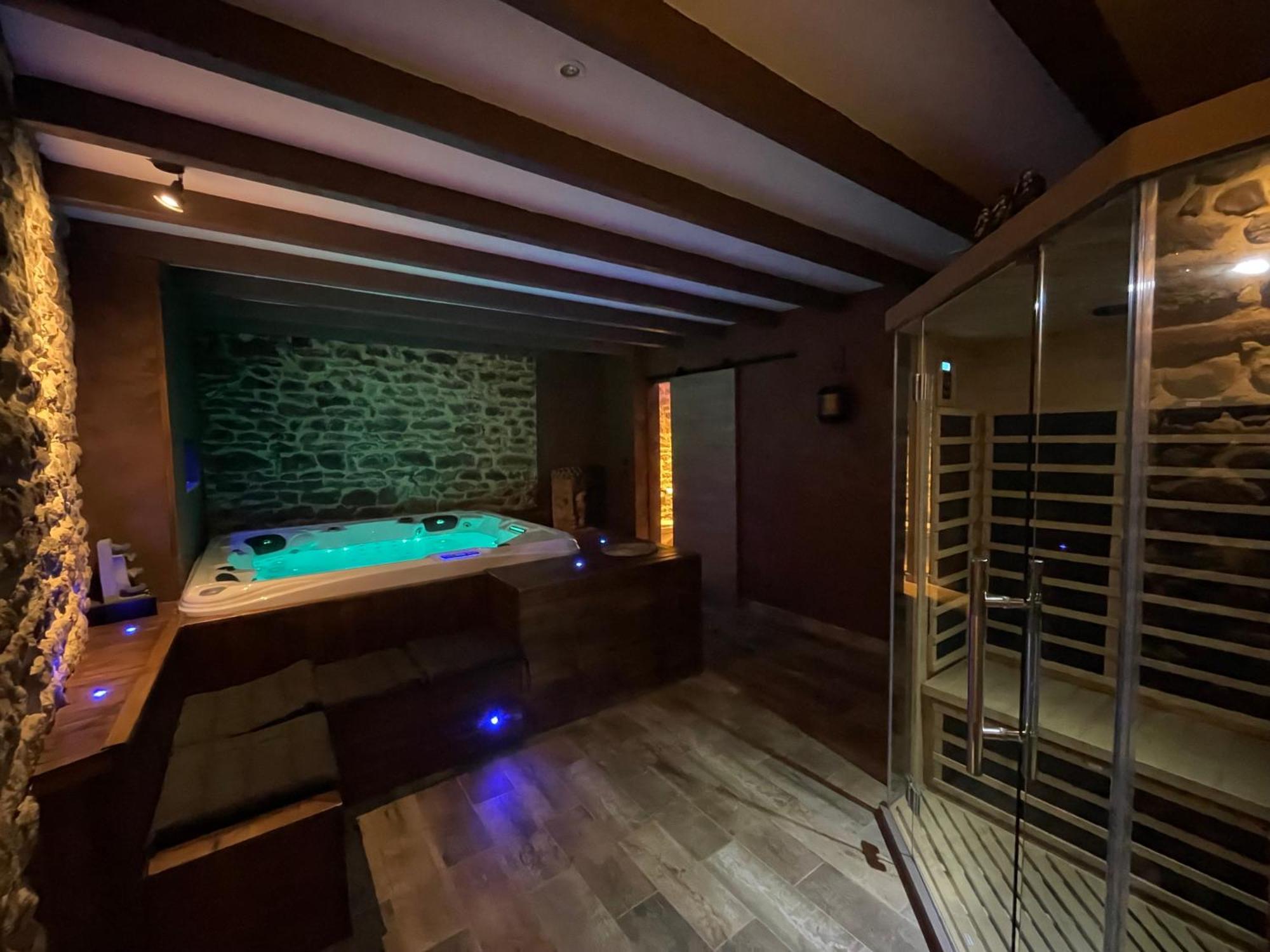Domaine De Vandenesse Et Spa エクステリア 写真